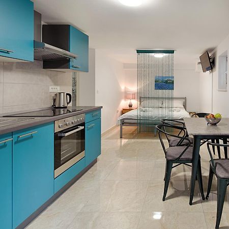 Cezar Luxury Apartment Omiš Eksteriør bilde