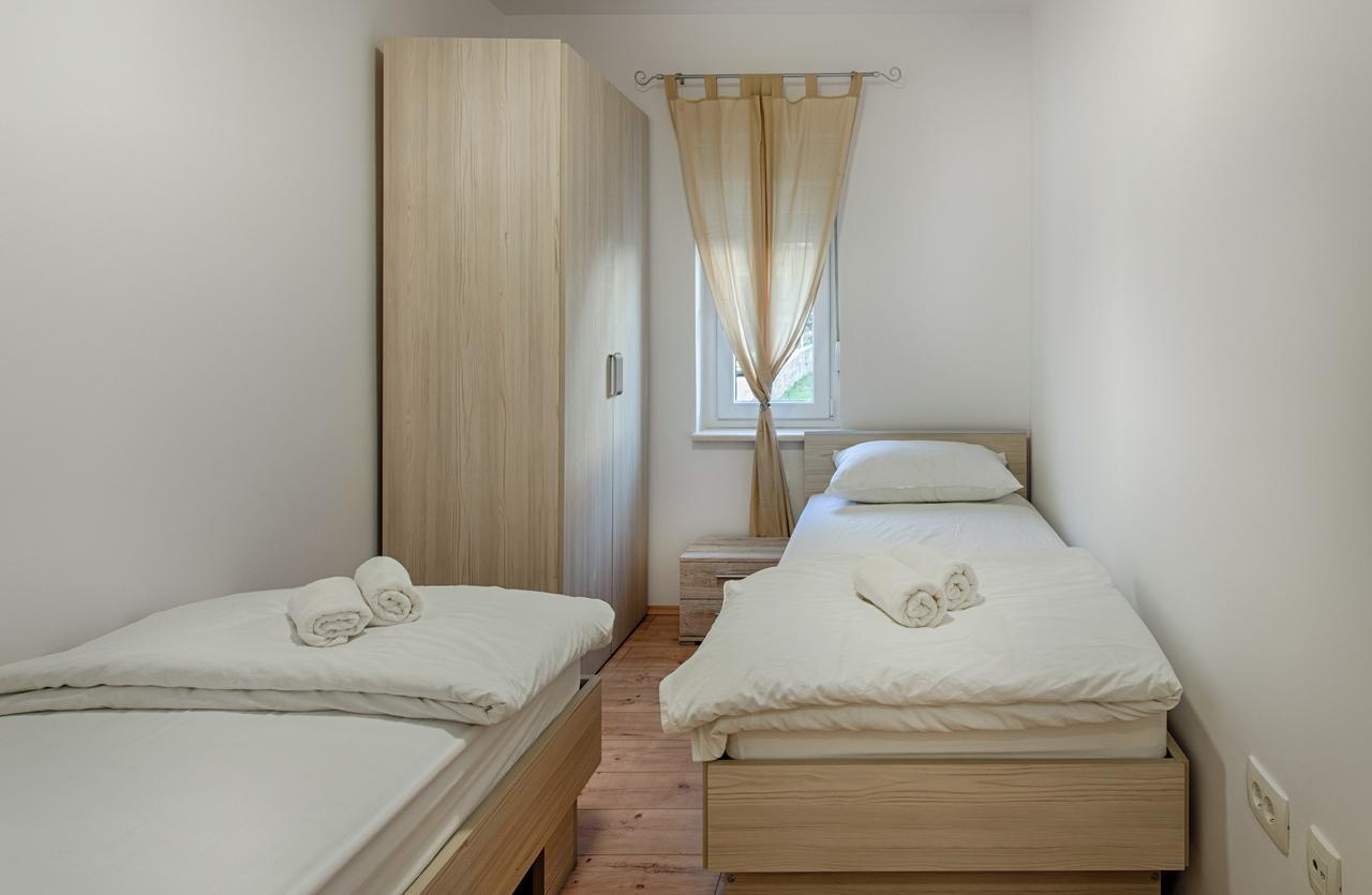 Cezar Luxury Apartment Omiš Eksteriør bilde