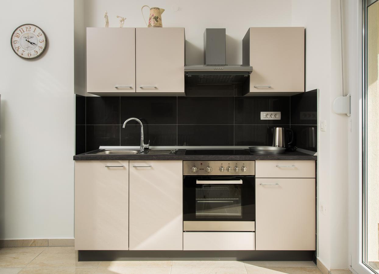 Cezar Luxury Apartment Omiš Eksteriør bilde